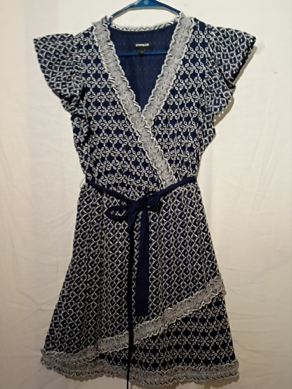 Express Navy Cotton Wrap Midi Dress with White Lace Trim, Sz 4, NWOT - Picture 9 of 16